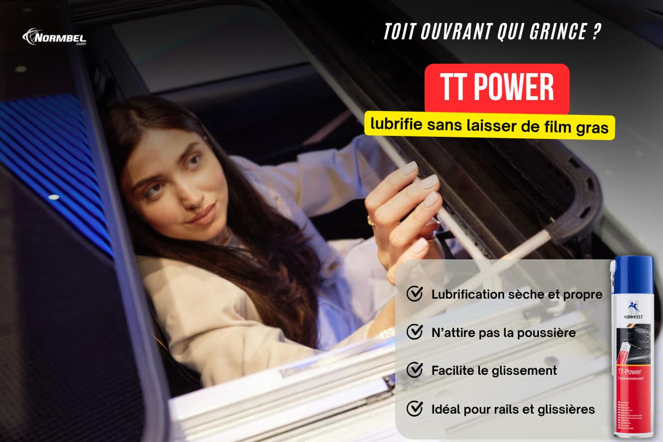 Untitled Un femme qui constate que le lubrifiant sec TT Power de Normfest n'a pas laissé de film gras sur la glissière du toit ouvrant après son application.